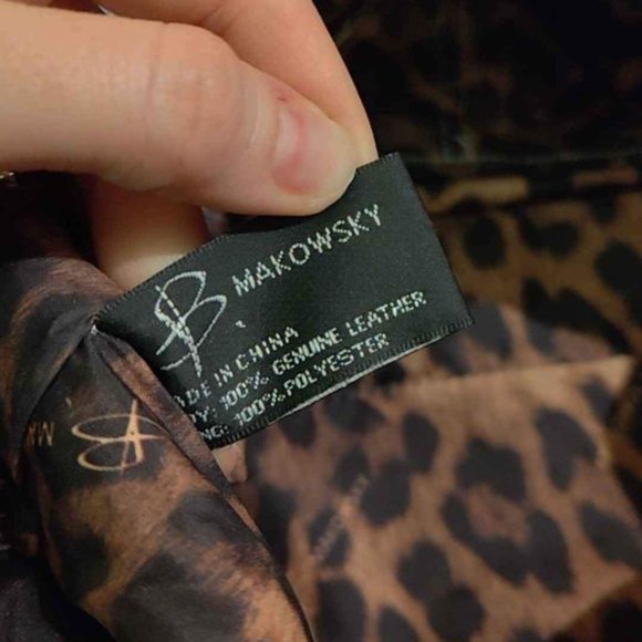 White genuine leather B Makowsky purses - Picture 6 of 6